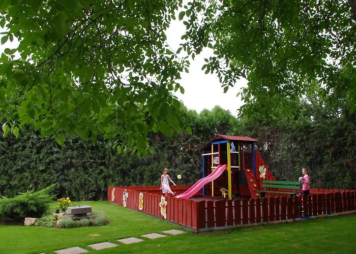 Halasz Airport Panzio וסס